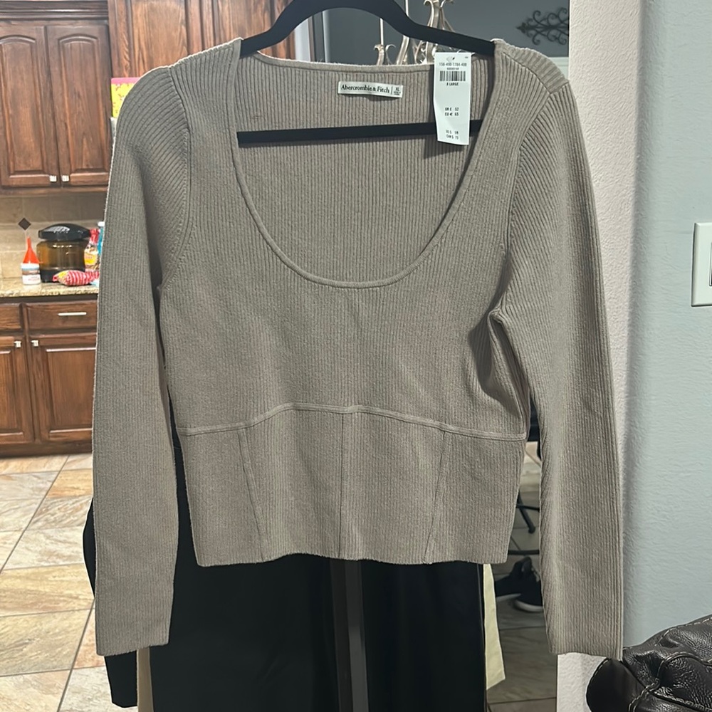 Abercrombie and fitch cropped sweater